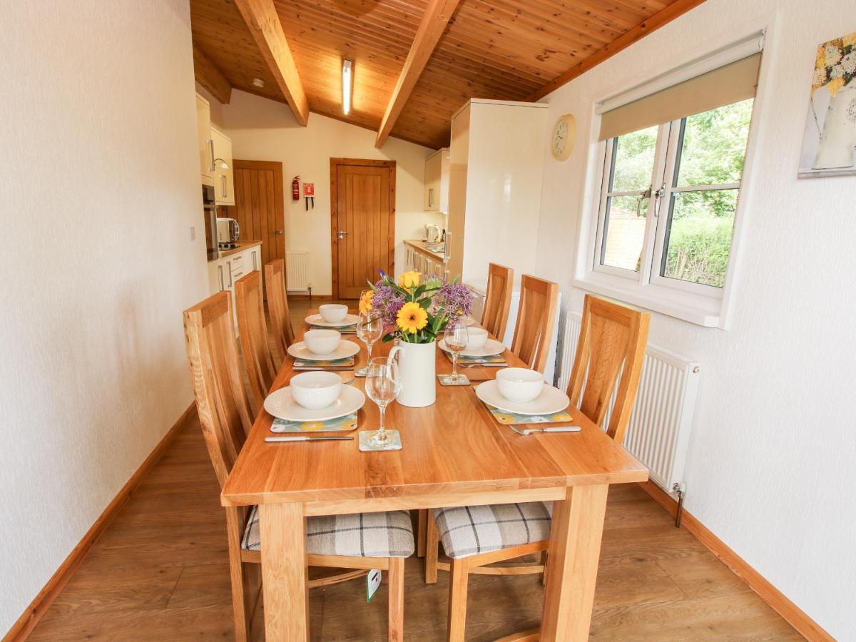 The Log Cabin Тенбери Экстерьер фото